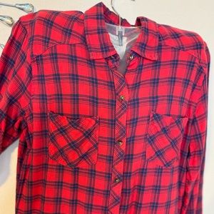 WARM SUPER SOFT ABERCROMBIE & FITCH RED FLANNEL TOP SIZE MEDIUM